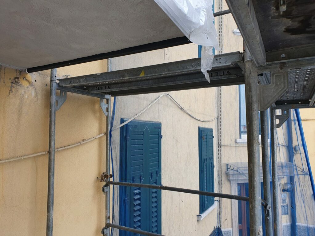 Baustelle Triestestr. Bozen Balkone 20200924 105659